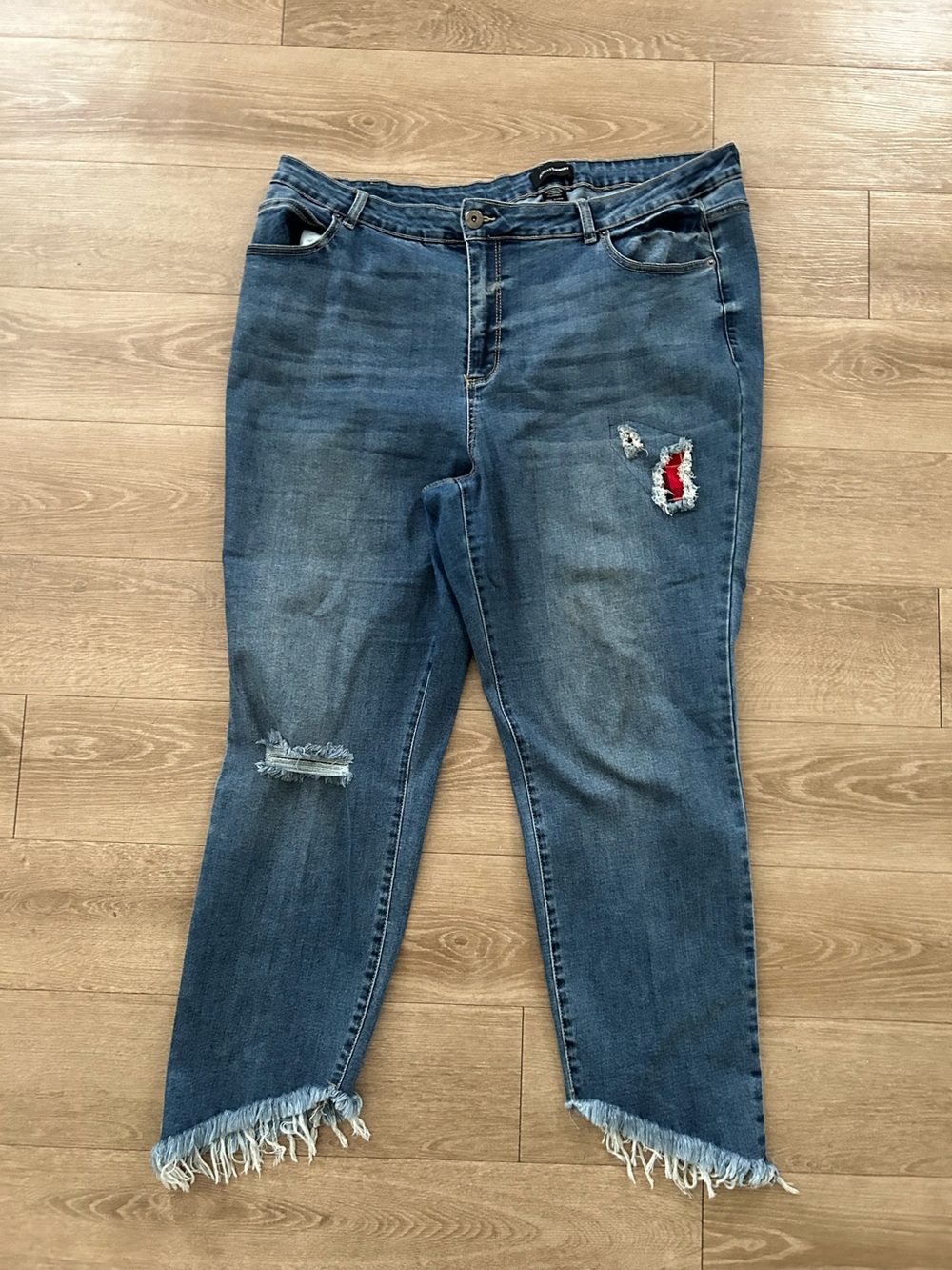 Ashley Stewart High-Rise Distressed Women's Blue Jeans with Frayed Hem
